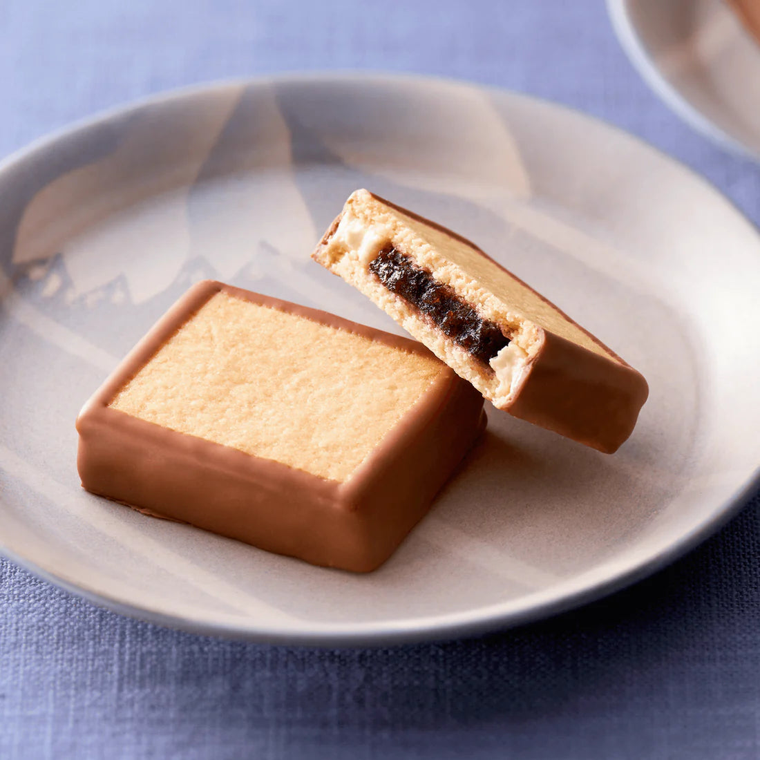 2つのジュエリー食べ比べセット《ハスカップジュエリー 赤の芳香(アロマ)~ワイン仕立て~》